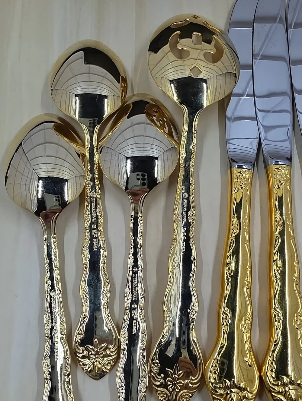 International Silver Abbey Rose Pattern 8 Pieces Gold Electroplate Flatware